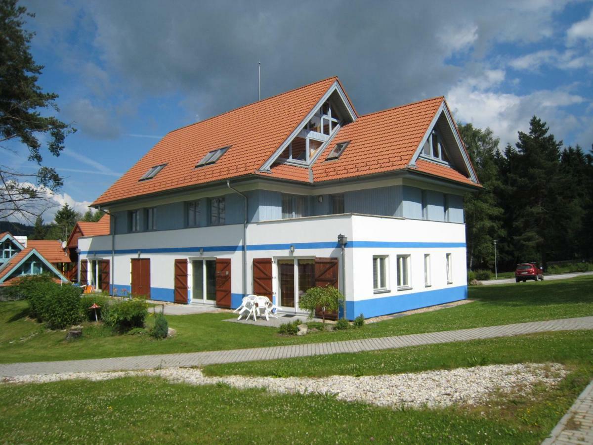 Apartman Riviera Lägenhet Lipno nad Vltavou Exteriör bild