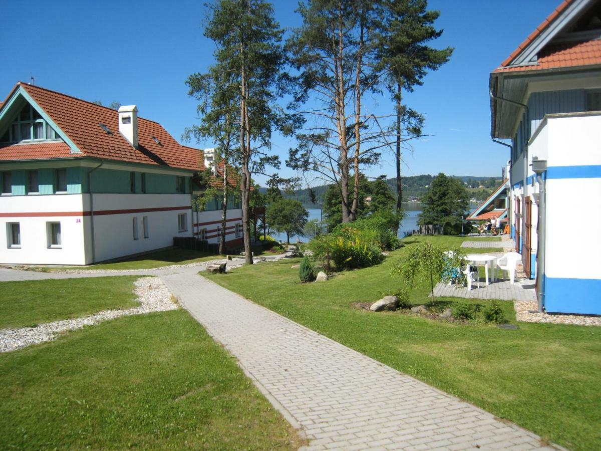 Apartman Riviera Lägenhet Lipno nad Vltavou Exteriör bild