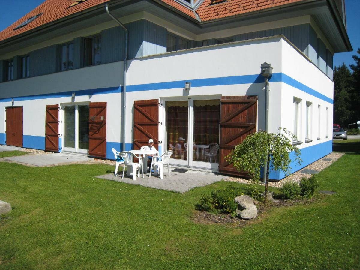Apartman Riviera Lägenhet Lipno nad Vltavou Exteriör bild