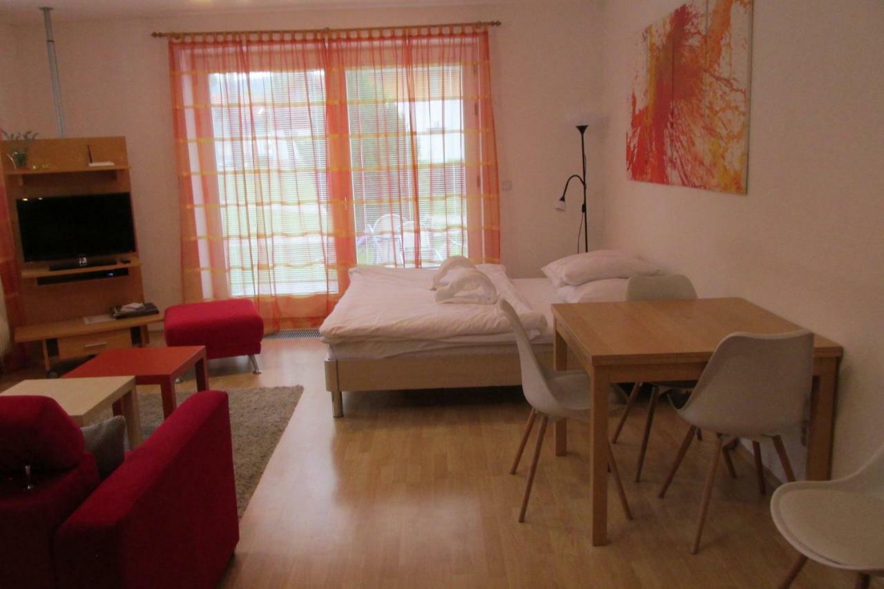 Apartman Riviera Lägenhet Lipno nad Vltavou Exteriör bild